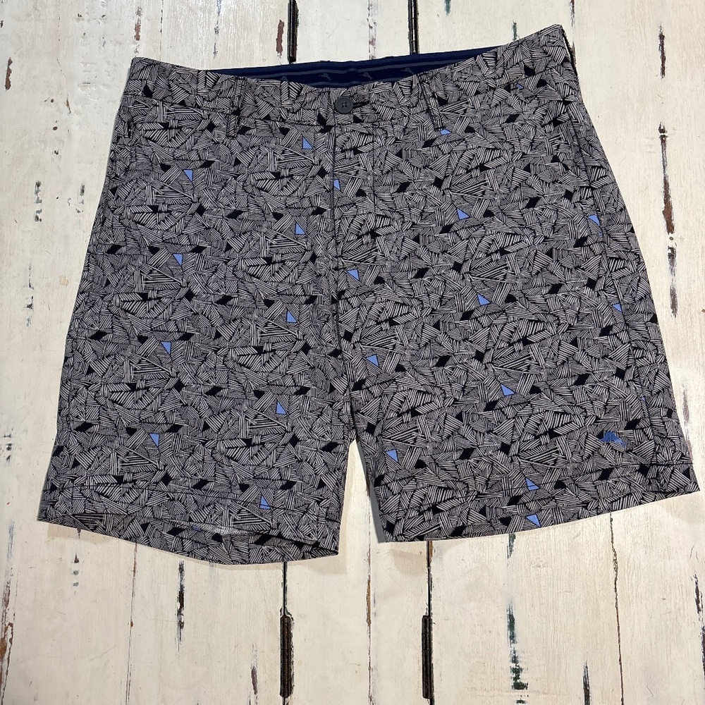 Tommy Bahama Abstract Print IslandZone Performance Golf Men's Shorts SZ 34